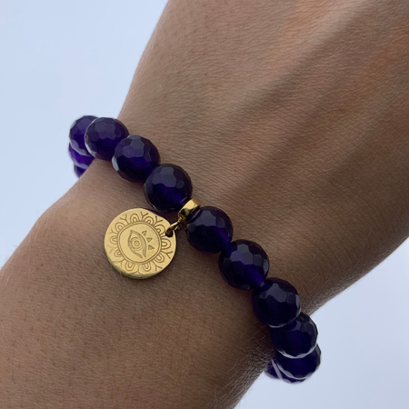 Bransoletka 18 cm - cięty Jadeit fioletowy kulki i złocone oko proroka