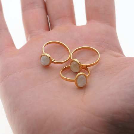 Pierścionek regulowany - Kamień Księżycowy owal i srebro złocone