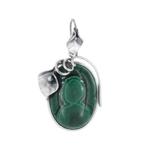 Zawieszka z owalnym malachitem w srebrze oksydowanym