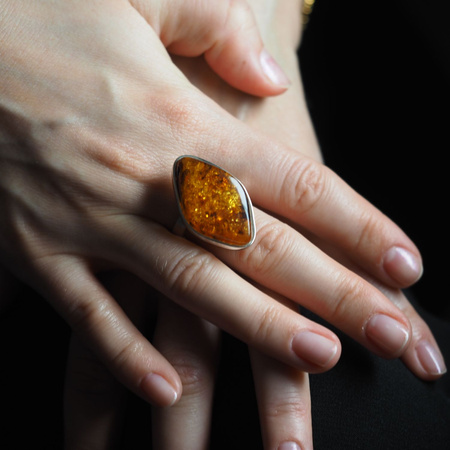 Pierścionek regulowany - Koniakowy Bursztyn w srebrze