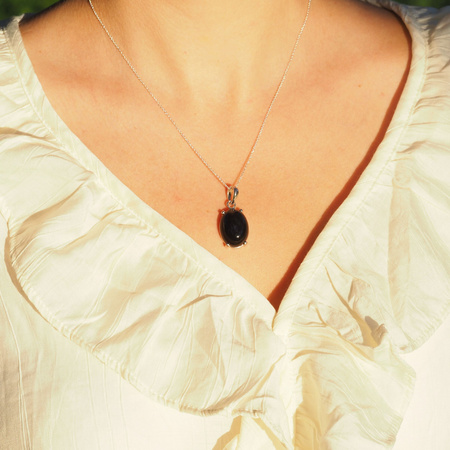 Zawieszka z Onyksem w srebrze rodowanym