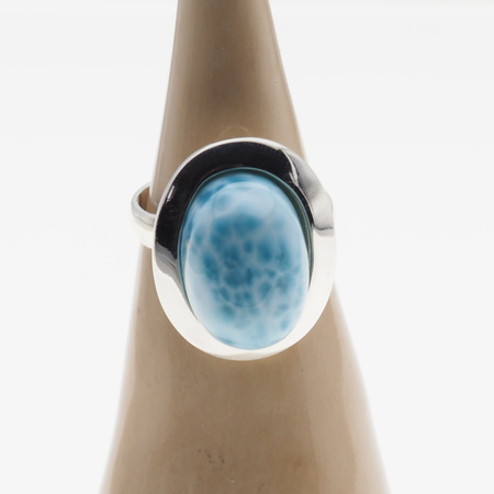 Pierścionek regulowany z owalnym Larimarem w srebrze