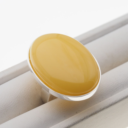 Pierścionek regulowany - Mleczny Bursztyn owal w srebrze