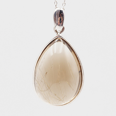 Zawieszka z Kwarcem Rutylowym ze złotą nitką w srebrze rodowanym