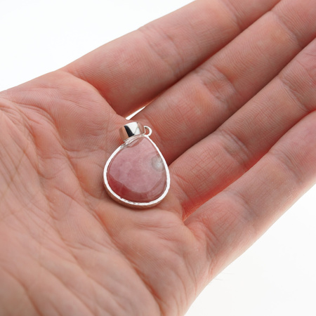 Zawieszka z Rodochrozytem w srebrze młotkowanym