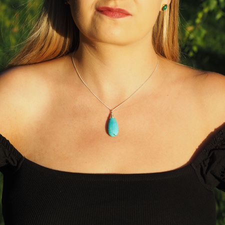 Zawieszka - Turkus łza 34x15 mm w srebrze młotkowanym