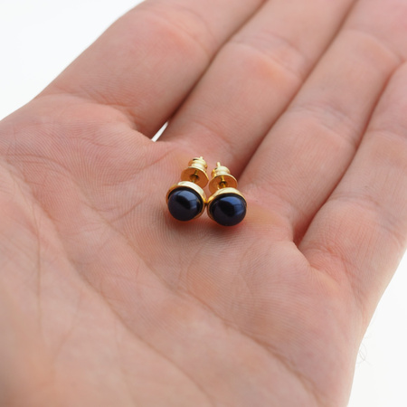 Kolczyki z czarnymi, okrągłymi Perłami w srebrze złoconym