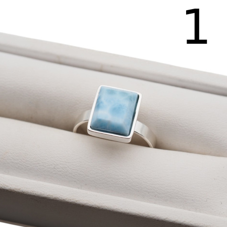 Pierścionek - prostokątny Larimar w srebrze