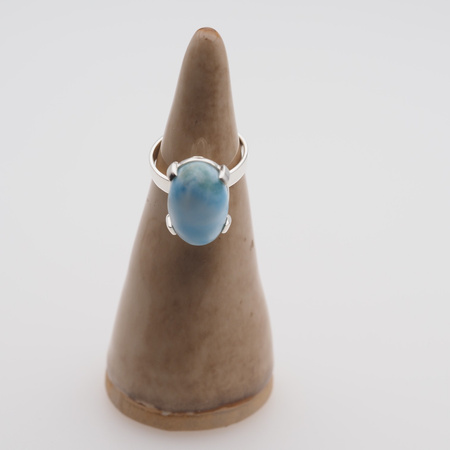 Pierścionek - owalny Larimar 17x11 mm w srebrze