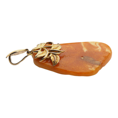 Zawieszka - surowy Bursztyn mleczny i srebro złocone