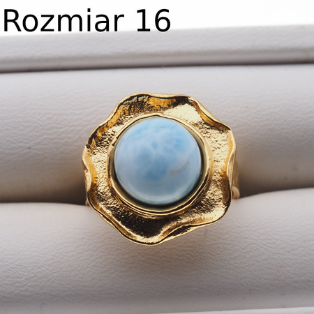Pierścionek regulowany - okrągły Larimar w złoconym srebrze młotkowanym