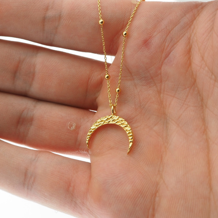 Naszyjnik z młotkowanym księżycem - srebro złocone