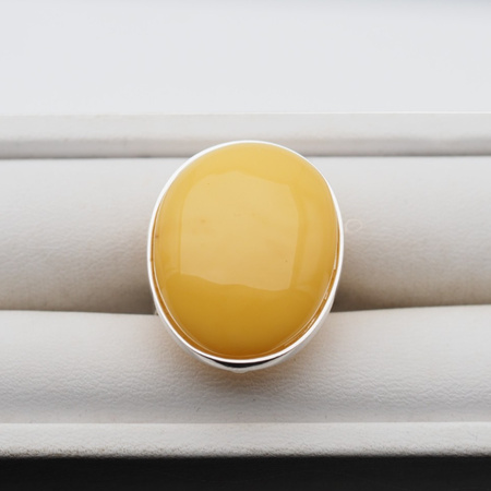 Pierścionek regulowany - Mleczny Bursztyn owal w srebrze