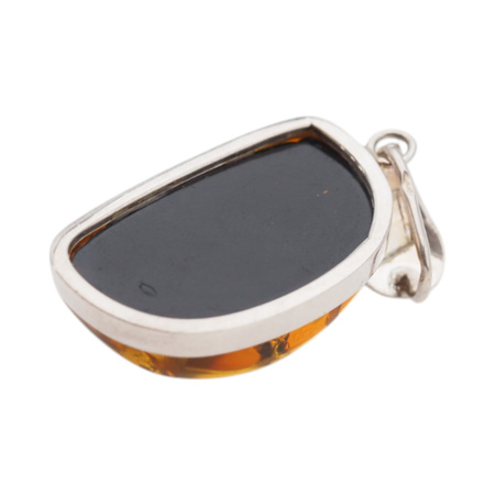 Zawieszka - Bursztyn z łuskami w srebrze