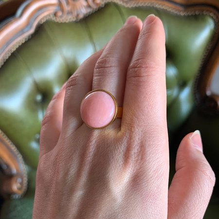 Pierścionek regulowany - Opal Różowy koło w srebrze złoconym