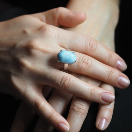 Pierścionek - owalny Larimar 17x11 mm w srebrze