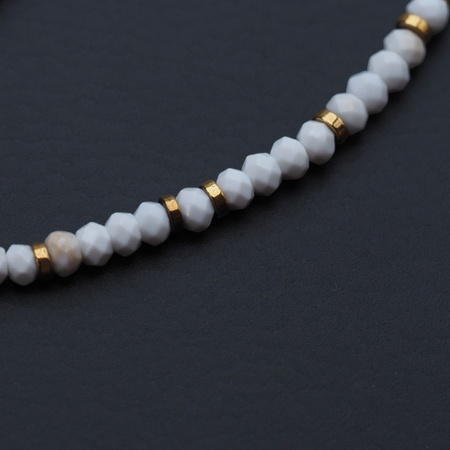 Naszyjnik - Howlit, Hematyt złoty, rozgwiazda i srebro złocone