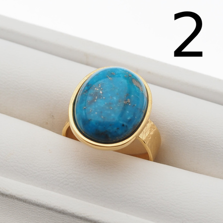 Pierścionek regulowany - Turkus owalny w złoconym srebrze młotkowanym