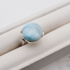 Pierścionek regulowany z okrągłym Larimarem w srebrze