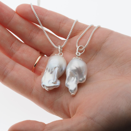 Naszyjnik srebrny - barokowa Perła biała na łańcuszku 60 cm