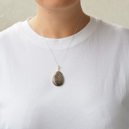 Srebrna zawieszka z Krzemieniem Pasiastym – srebro 925