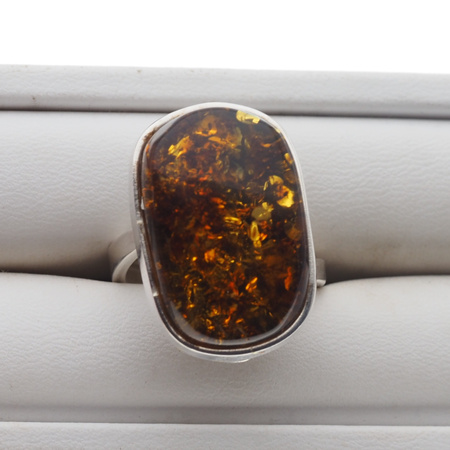 Pierścionek regulowany z prostokątnym Bursztynem Zielonym w srebrze