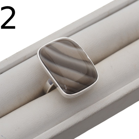 Srebrny pierścionek z Krzemieniem Pasiastym – ręcznie wykonany, srebro 925