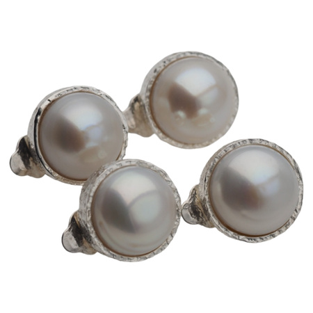 Klipsy - Perły białe koło 11 mm w srebrze młotkowanym