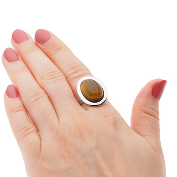 Pierścionek regulowany z owalnym Tygrysim Okiem w srebrze.