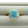 Pierścionek regulowany - kwadratowy Larimar w srebrze złoconym