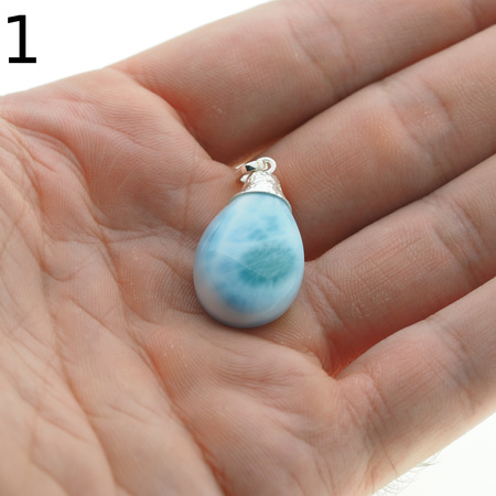Zawieszka - larimar łza w srebrze młotkowanym