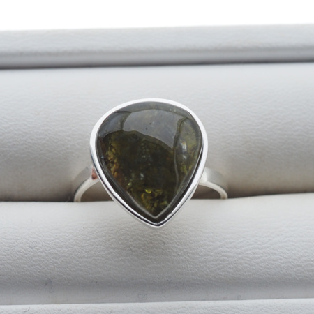 Pierścionek regulowany z Granatem Zielonym w srebrze.