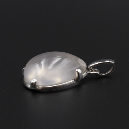 Zawieszka z Kwarcem Różowym w srebrze rodowanym