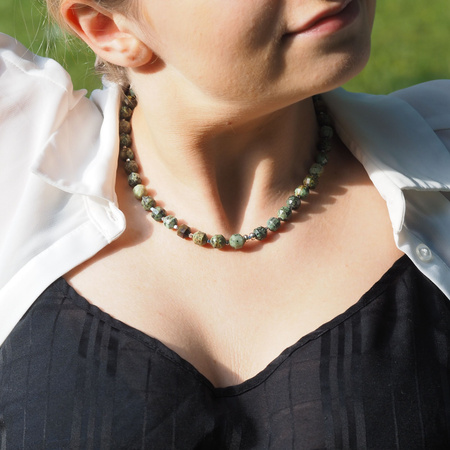 Naszyjnik - Turkus cięte wielościany, Hemetyt i srebro