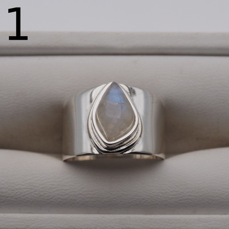 Pierścionek sygnet- Kamień Księżycowy i srebro (różne kamienie do wyboru)