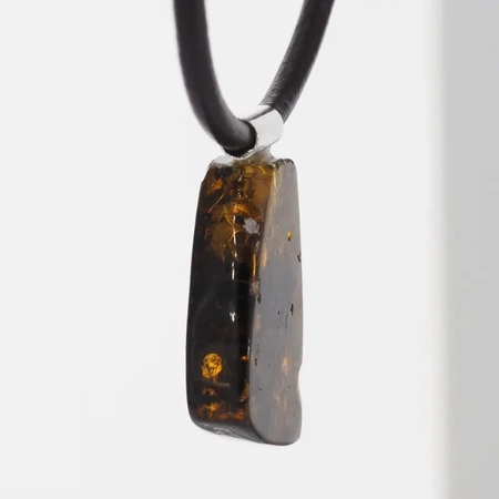 Naszyjnik  na rzemieniu - Bursztyn i srebro