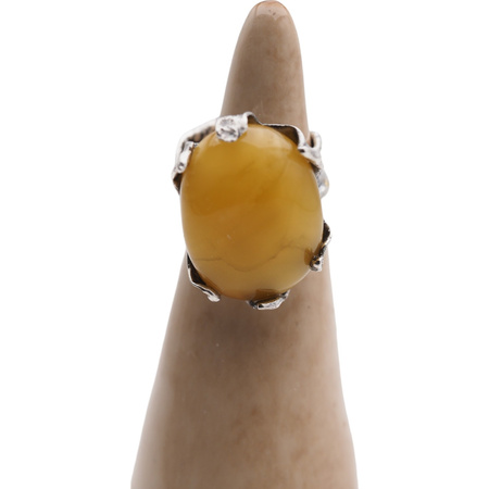 Pierścionek regulowany z mlecznym Bursztynem w srebrze oksydowanym