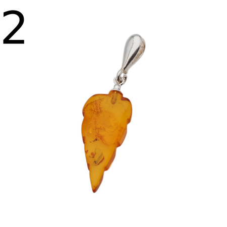 Zawieszka - koniakowy Bursztyn rzeźbione liście i srebro