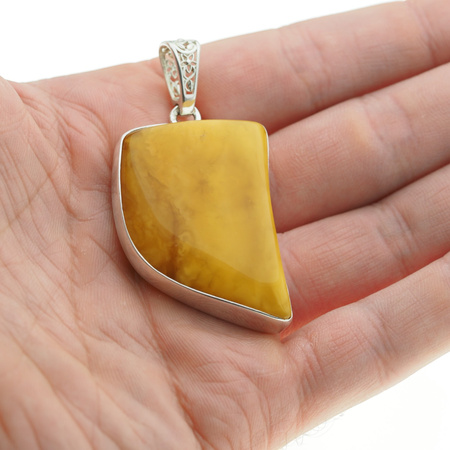 Zawieszka - Bursztyn mleczny w srebrze