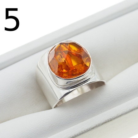 Pierścionek sygnet - Koniakowy Bursztyn fasetowany w srebrze (różne rozmiary)