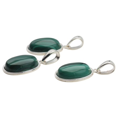 Zawieszka z owalnym malachitem w srebrze