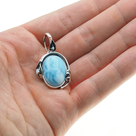 Zawieszka - larimar owal w srebrze oksydowanym z liśćmi