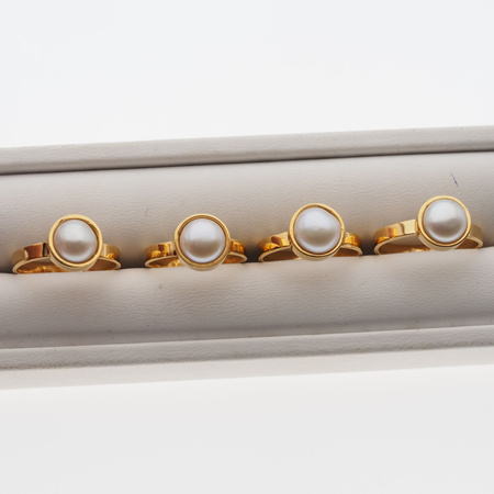 Pierścionek - Biała Perła okrągła w srebrze złoconym