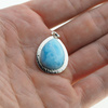 Zawieszka - larimar łza w srebrze młotkowanym