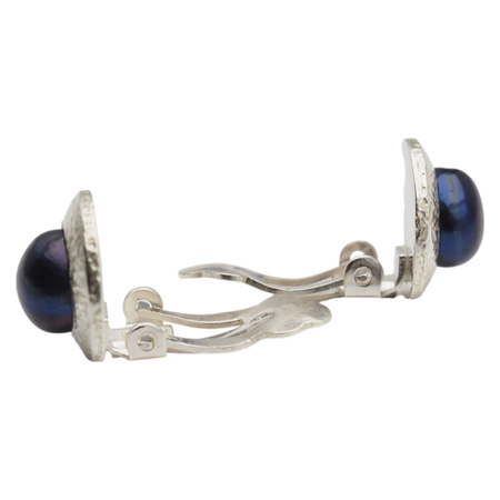 Klipsy - Perły czarne koło 8 mm w srebrze młotkowanym