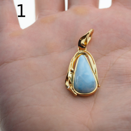 Zawieszka - larimar łza w srebrze złoconym z liśćmi