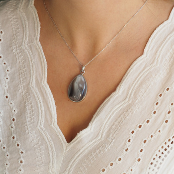 Zawieszka z Agatem Bostwaną w srebrze rodowanym