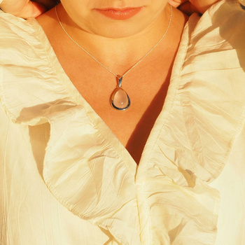 Zawieszka z Kwarcem Różowym w srebrze rodowanym